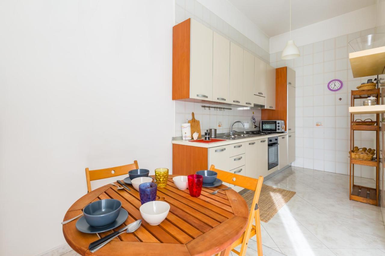Riviera 40 Cozy Flat Close The Promenade By Napoliapartments Apartment Naples